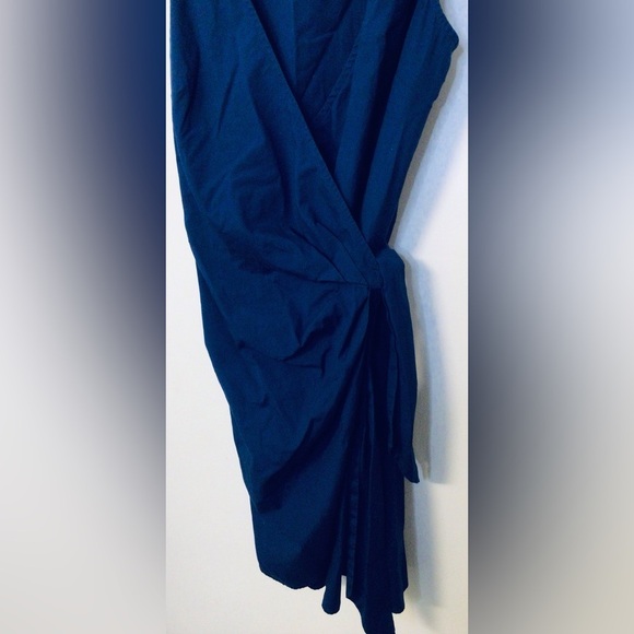 LOFT Women's Navy sleeveless Wrap Dress size 8 - Picture 3 of 6